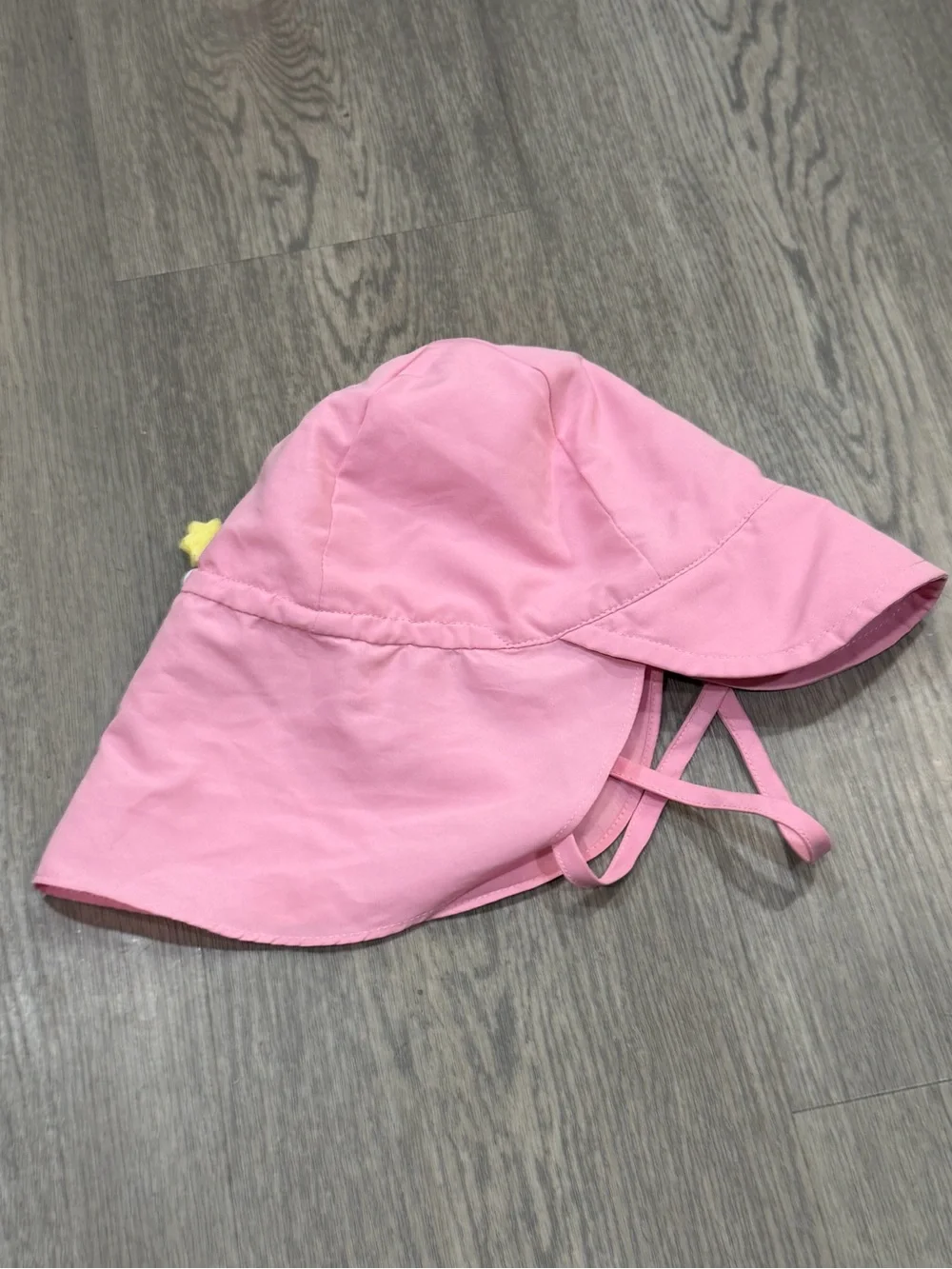 green sprouts UPF50+ Eco Flap Hat 2T-4T Pink See photos for wear